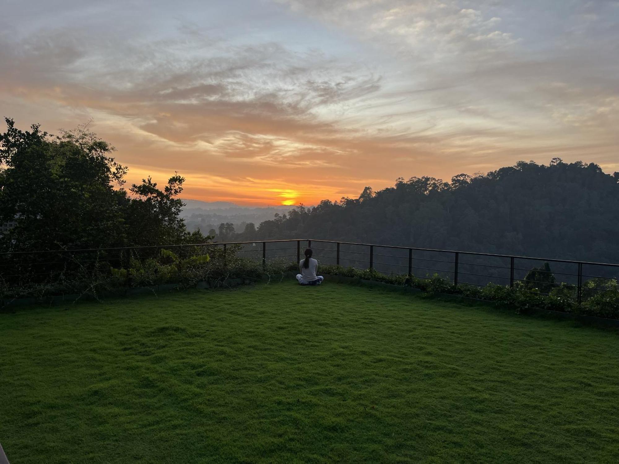 Vila Sanatha Suwaya Kandy Exteriér fotografie