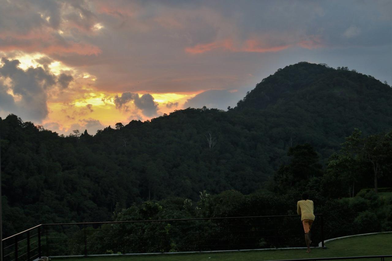 Vila Sanatha Suwaya Kandy Exteriér fotografie